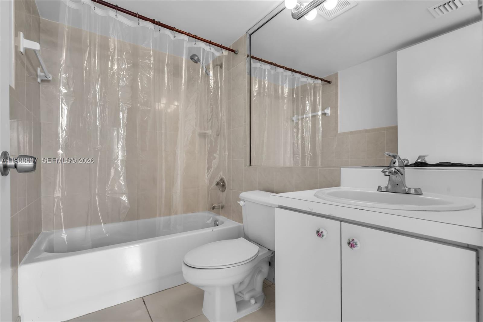 8320 NW 8th St # 414 Unit: 2-414