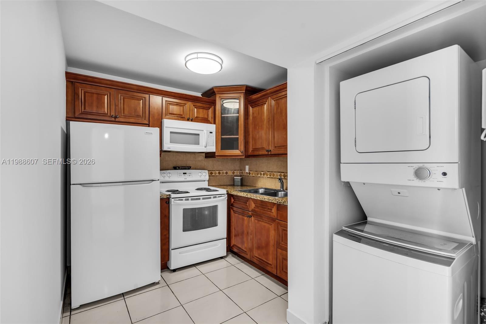 8320 NW 8th St # 414 Unit: 2-414