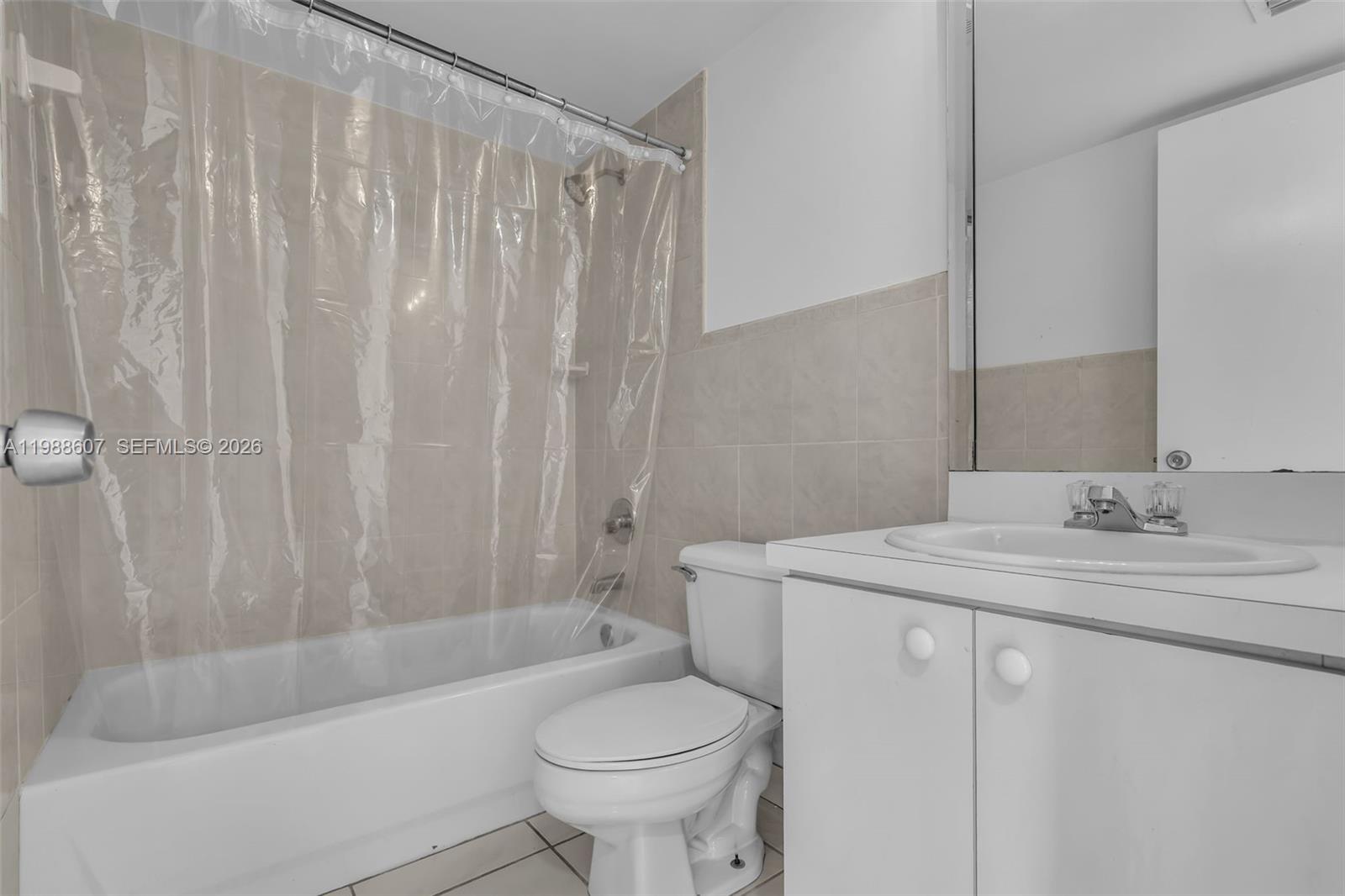 8320 NW 8th St # 414 Unit: 2-414