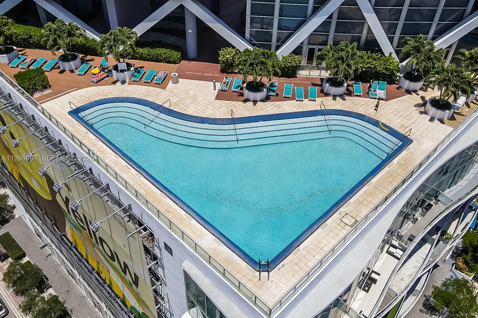 888 Biscayne Boulevard # 812