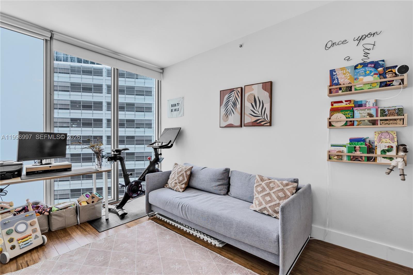 888 Biscayne Boulevard # 812