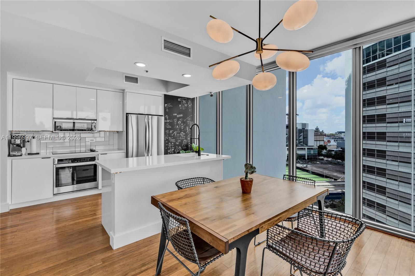 888 Biscayne Boulevard # 812