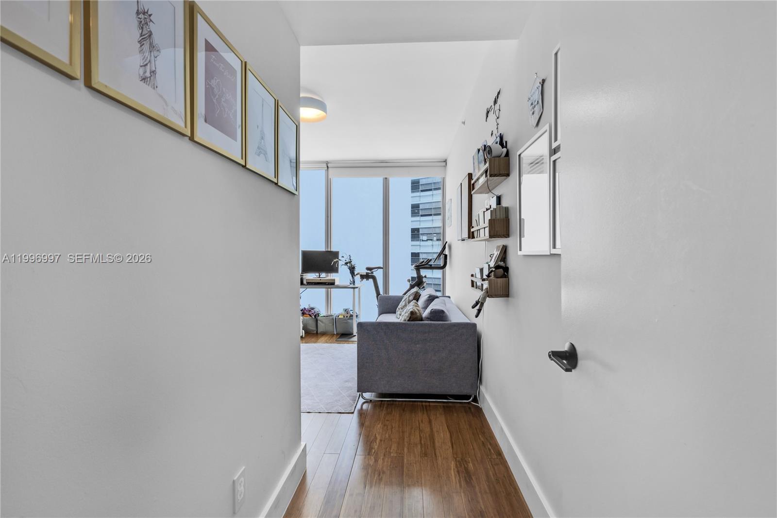 888 Biscayne Boulevard # 812