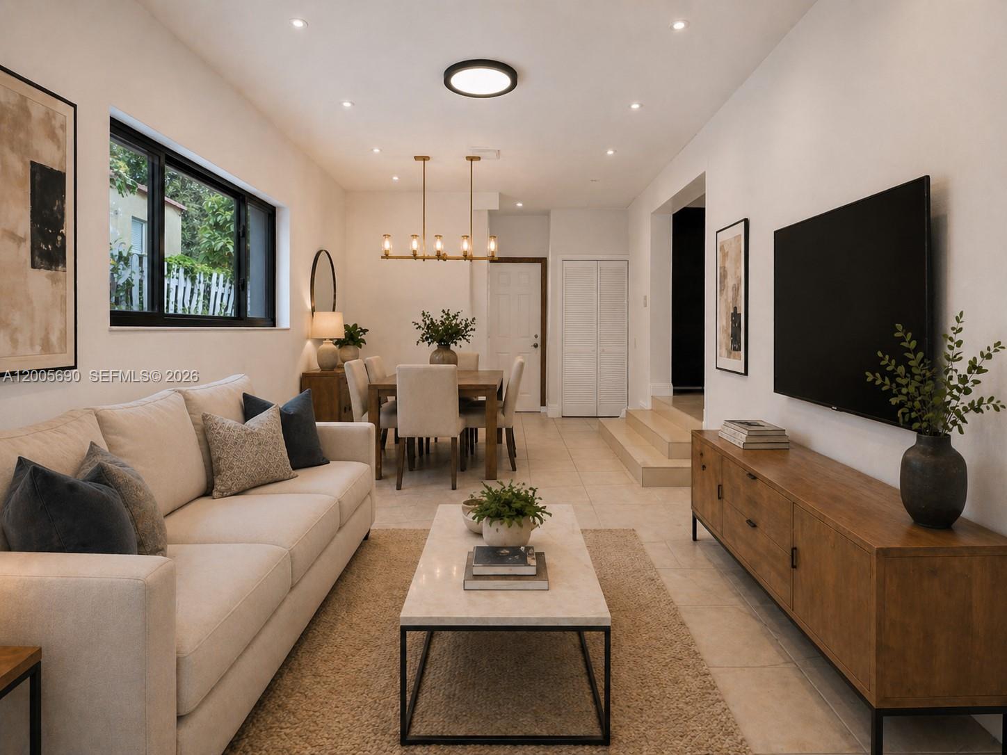 944 SW 10th Avenue