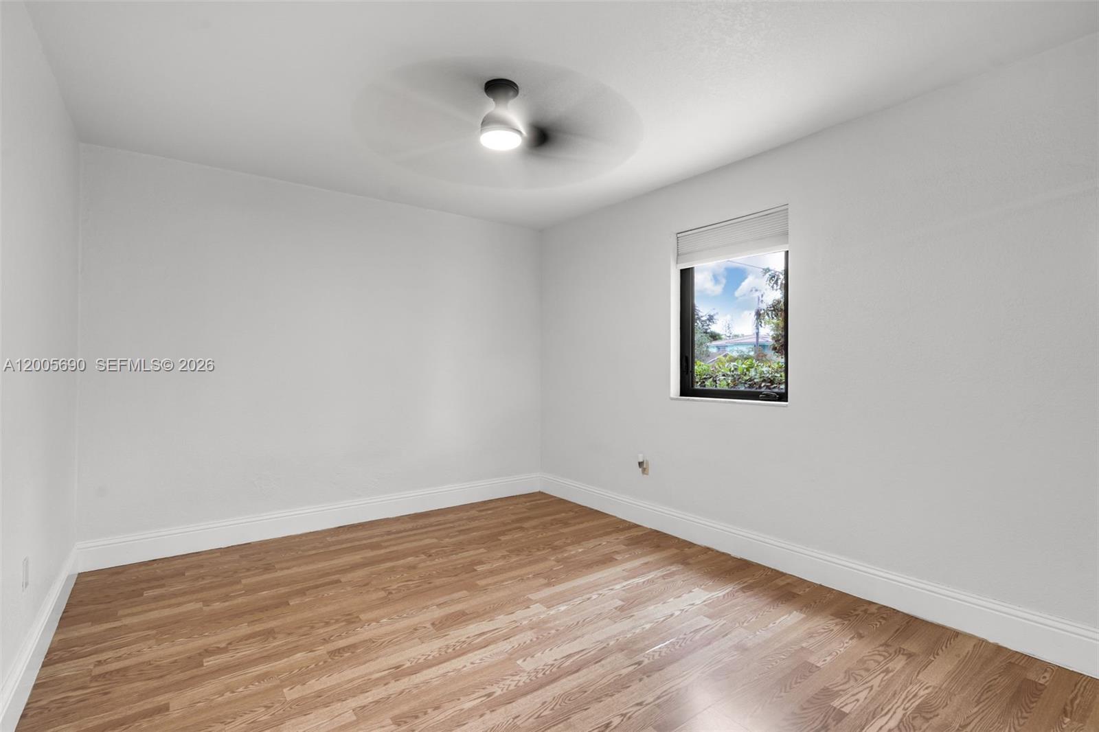 944 SW 10th Avenue