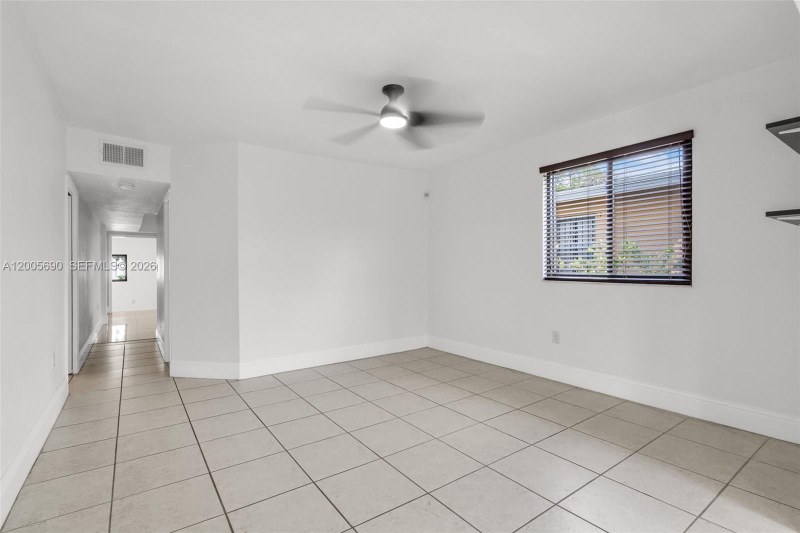944 SW 10th Avenue