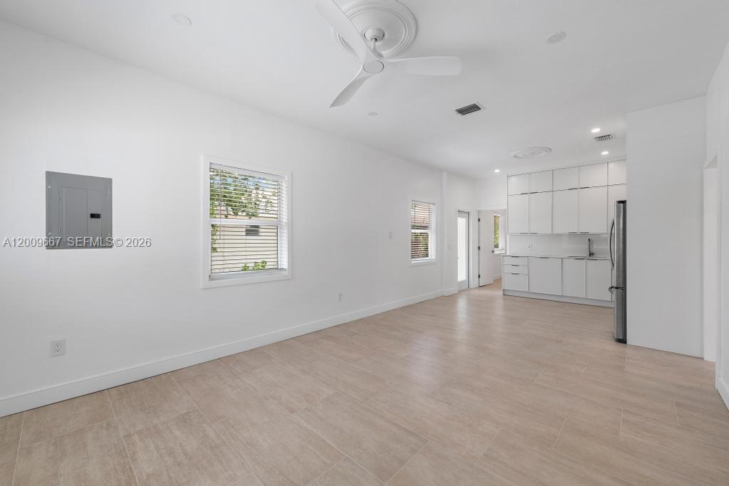 3759 Florida Ave