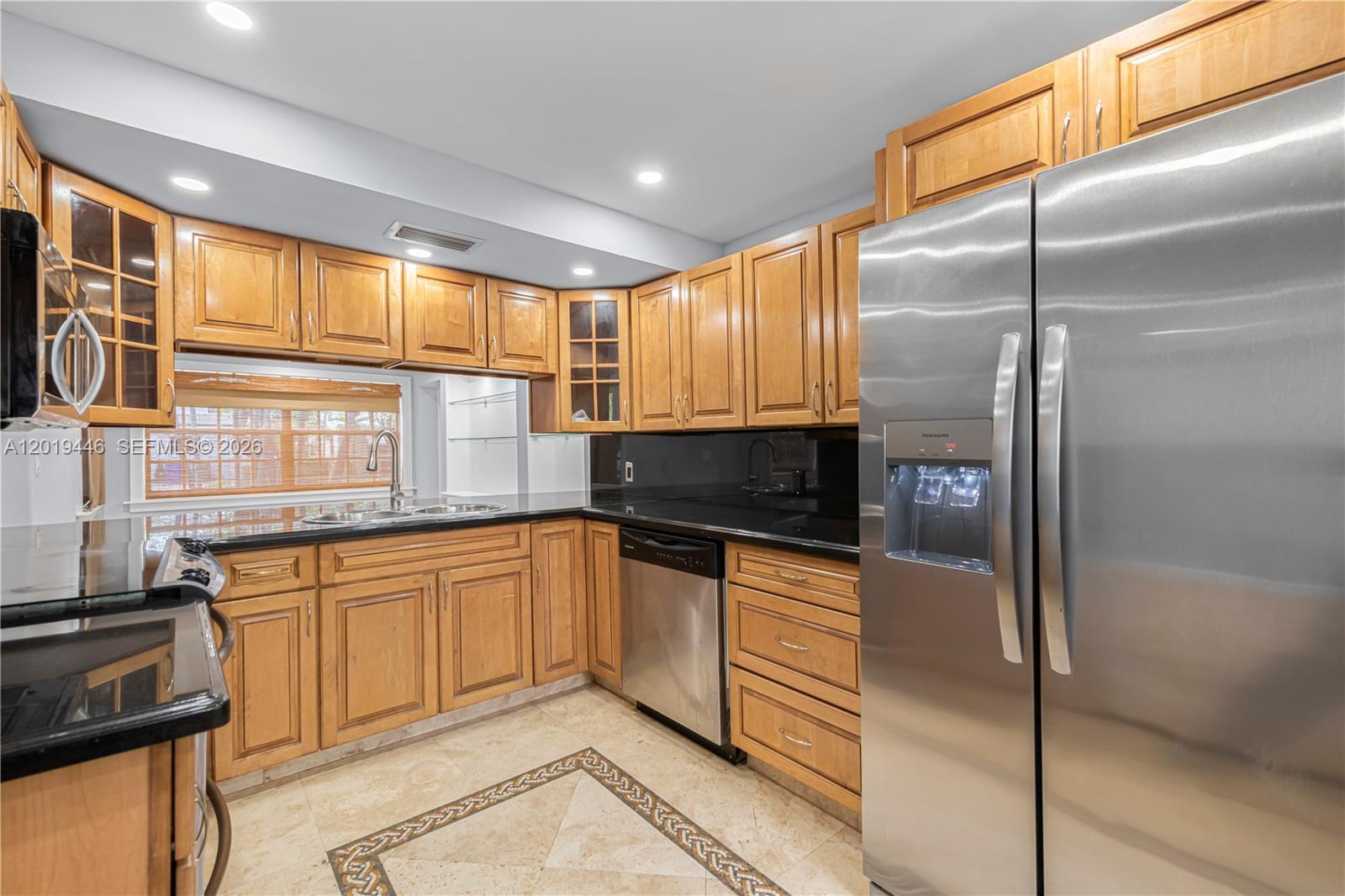 2301 Tequesta Ln