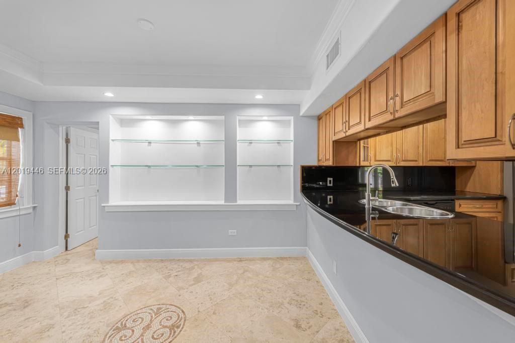 2301 Tequesta Ln