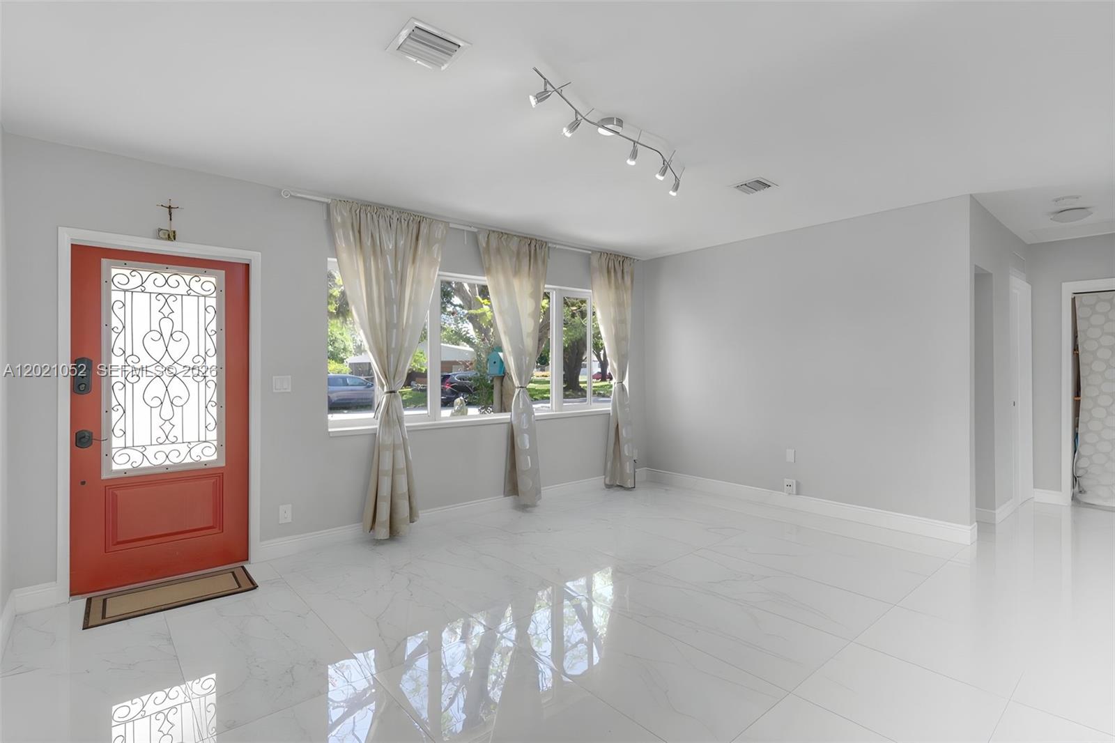 2340 SW 15th St