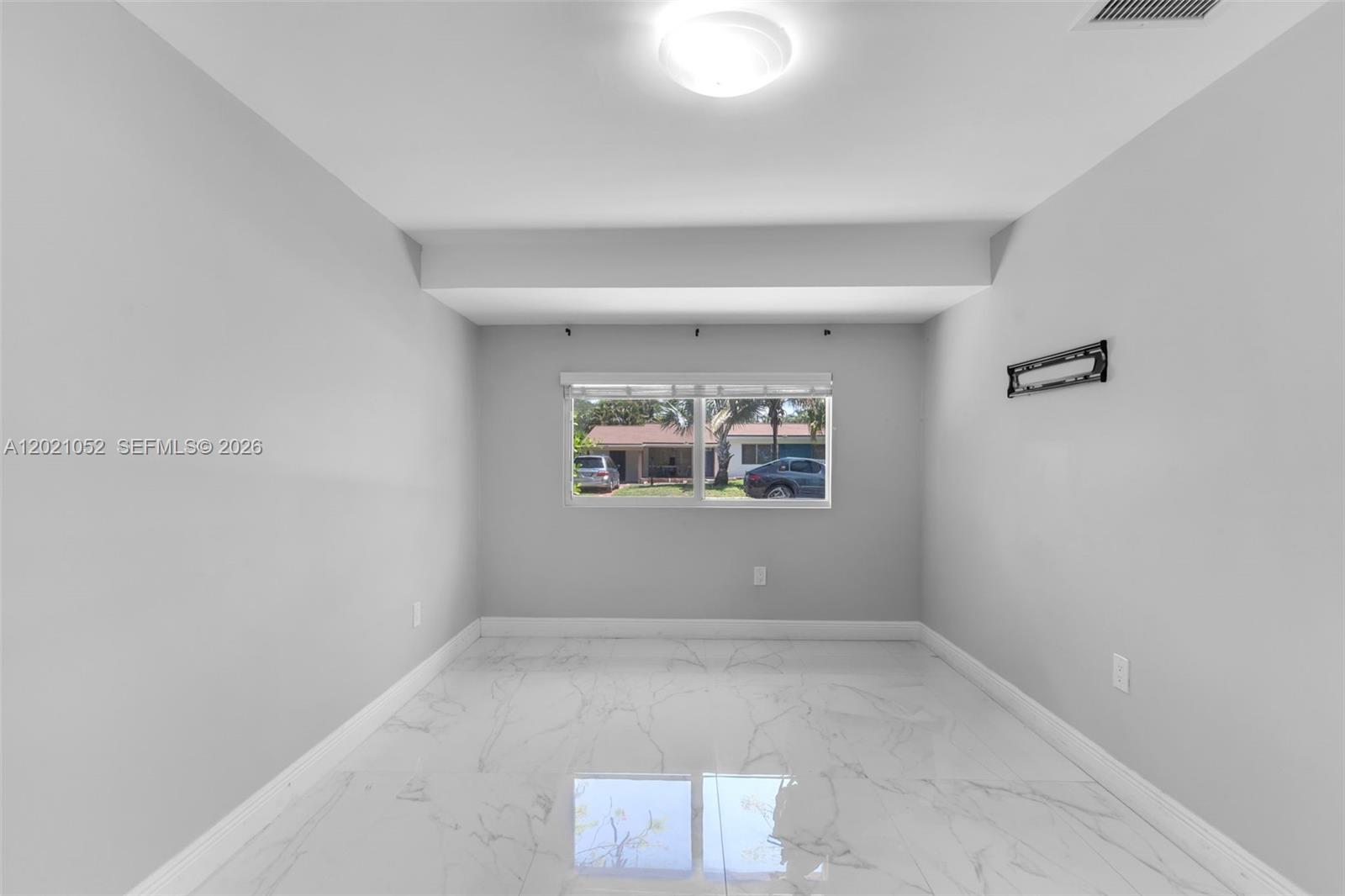 2340 SW 15th St