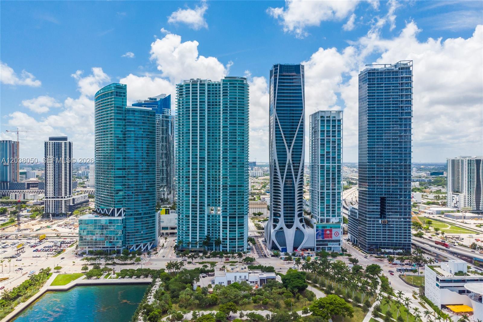 888 Biscayne Boulevard # 812