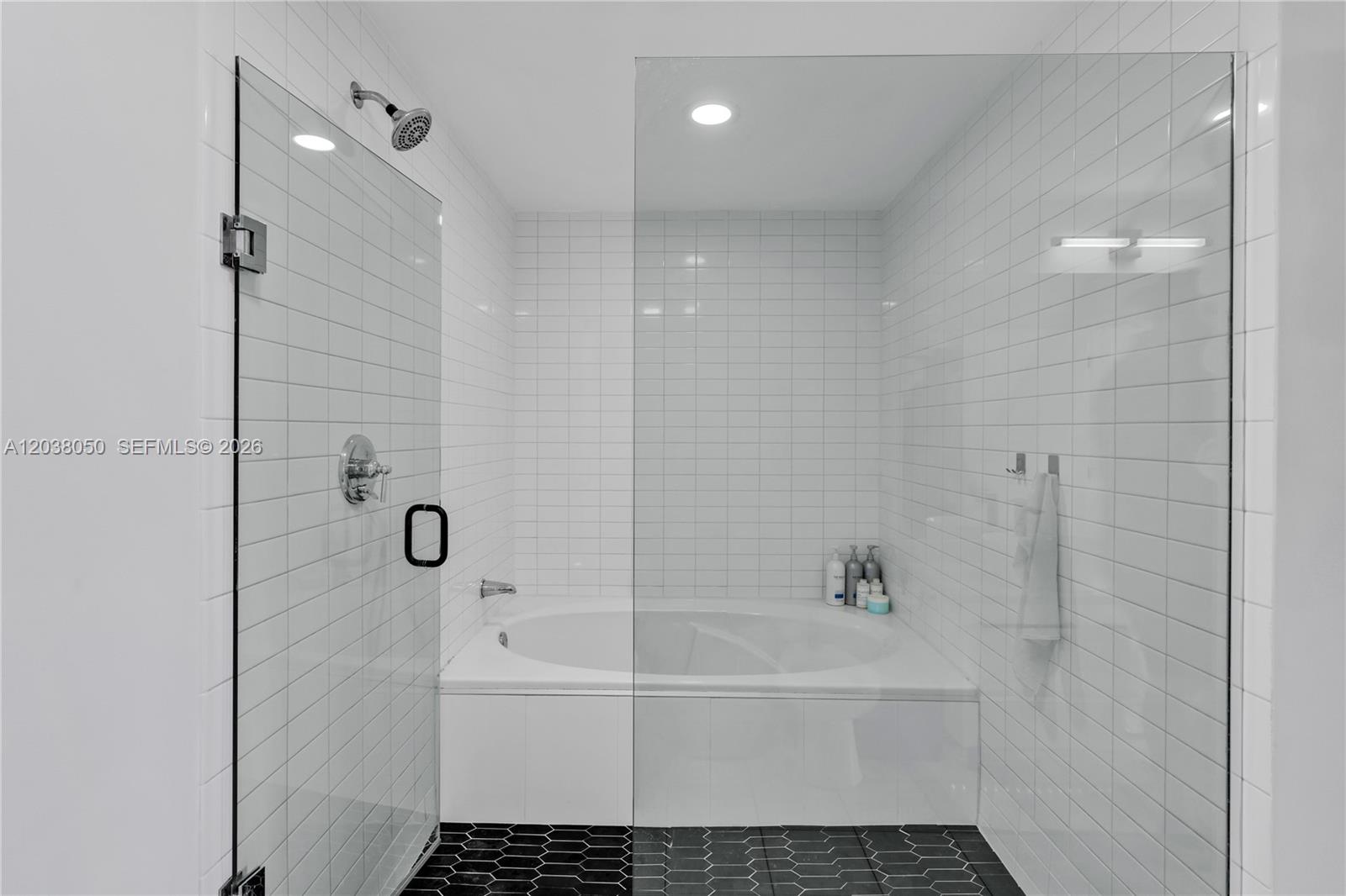 888 Biscayne Boulevard # 812