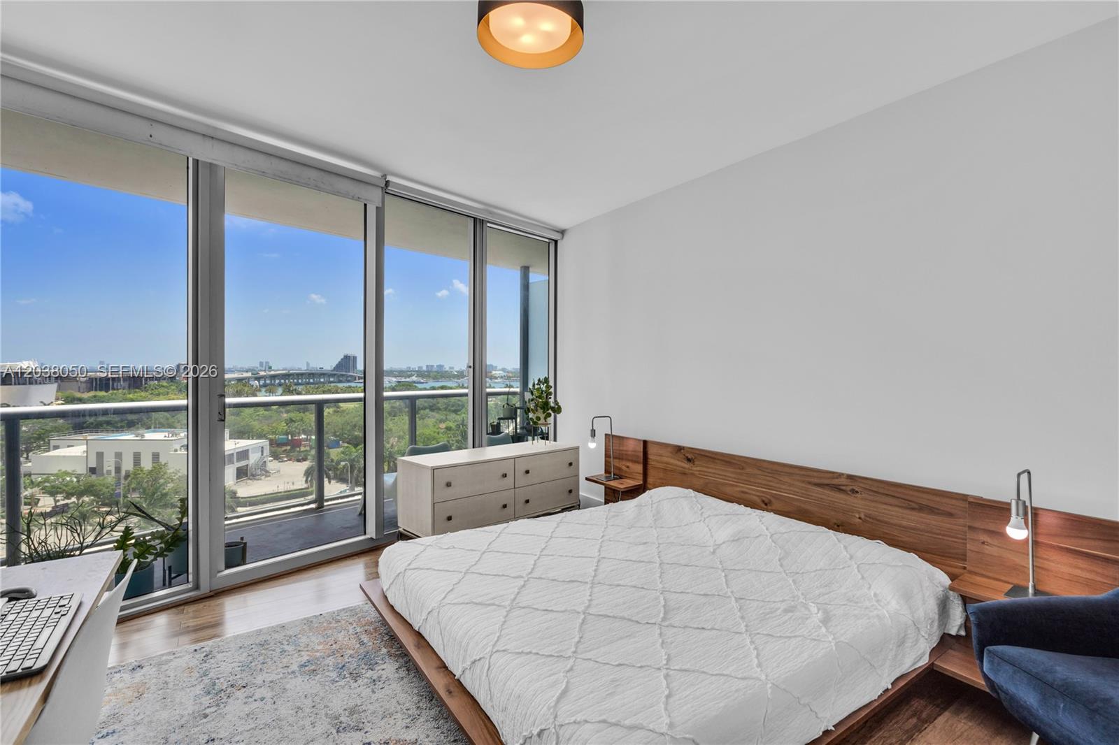 888 Biscayne Boulevard # 812