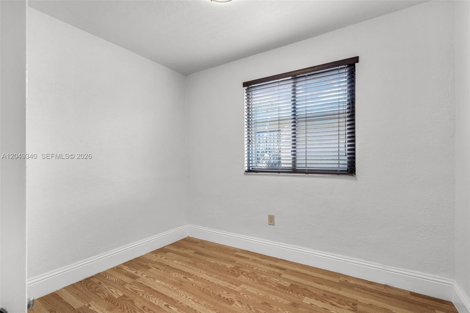 944 SW 10th Avenue