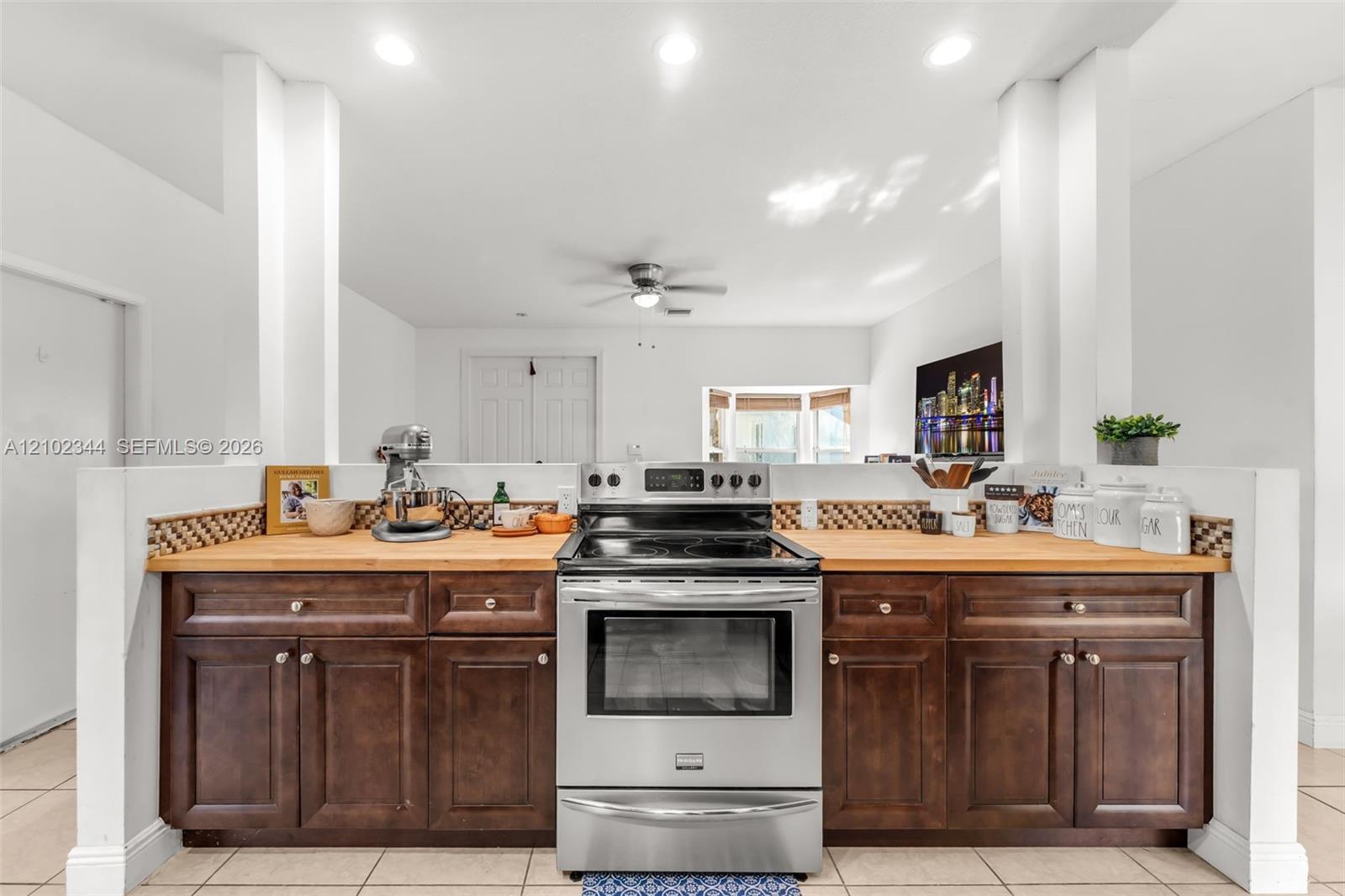 9064 SW 215th Ter