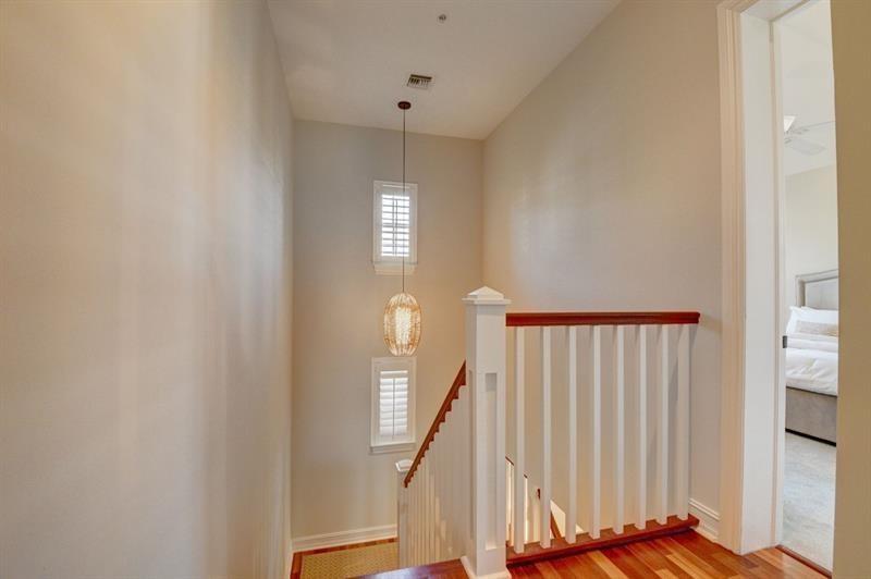 306 E Mallory Circle