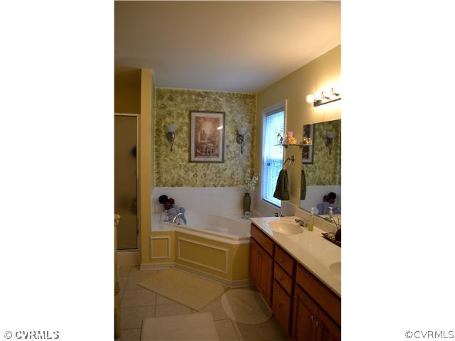 925 Newsome Ct