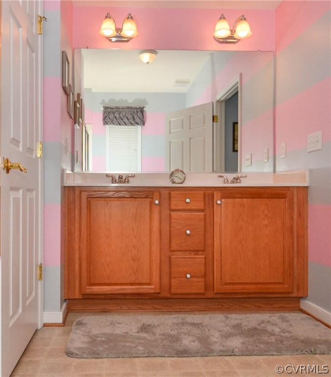 3413 Edwardsville Dr
