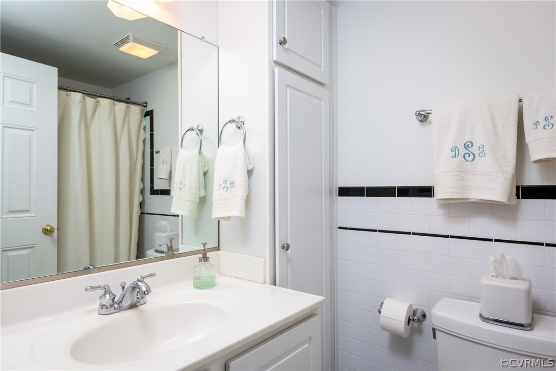 56 E Lock Ln Unit#U6