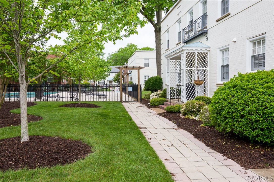 56 E Lock Ln Unit#U6