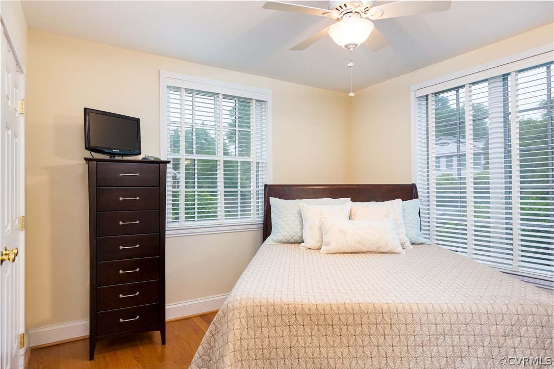 24 W Locke Ln Unit#U2