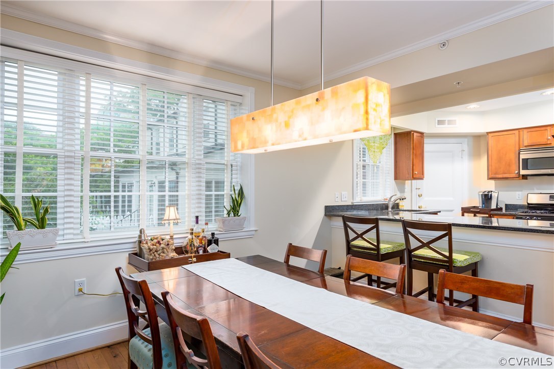 24 W Locke Ln Unit#U2