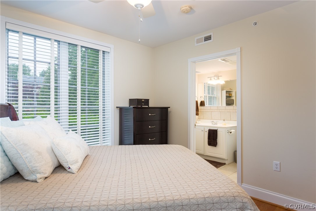 24 W Locke Ln Unit#U2