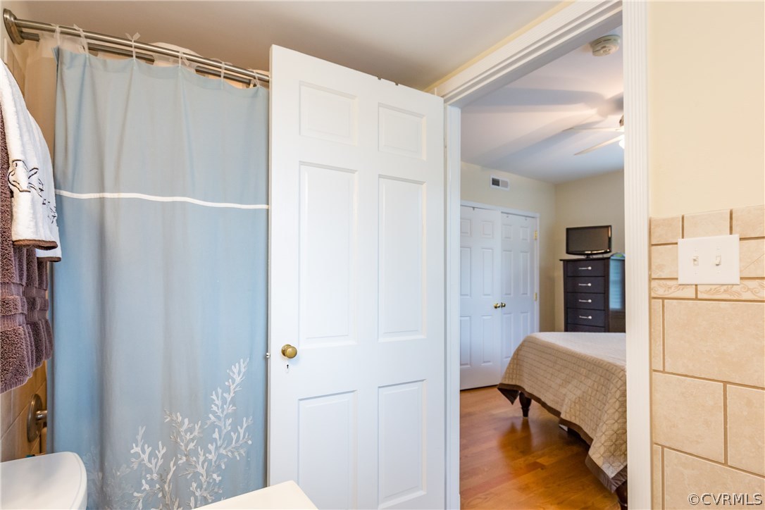 24 W Locke Ln Unit#U2