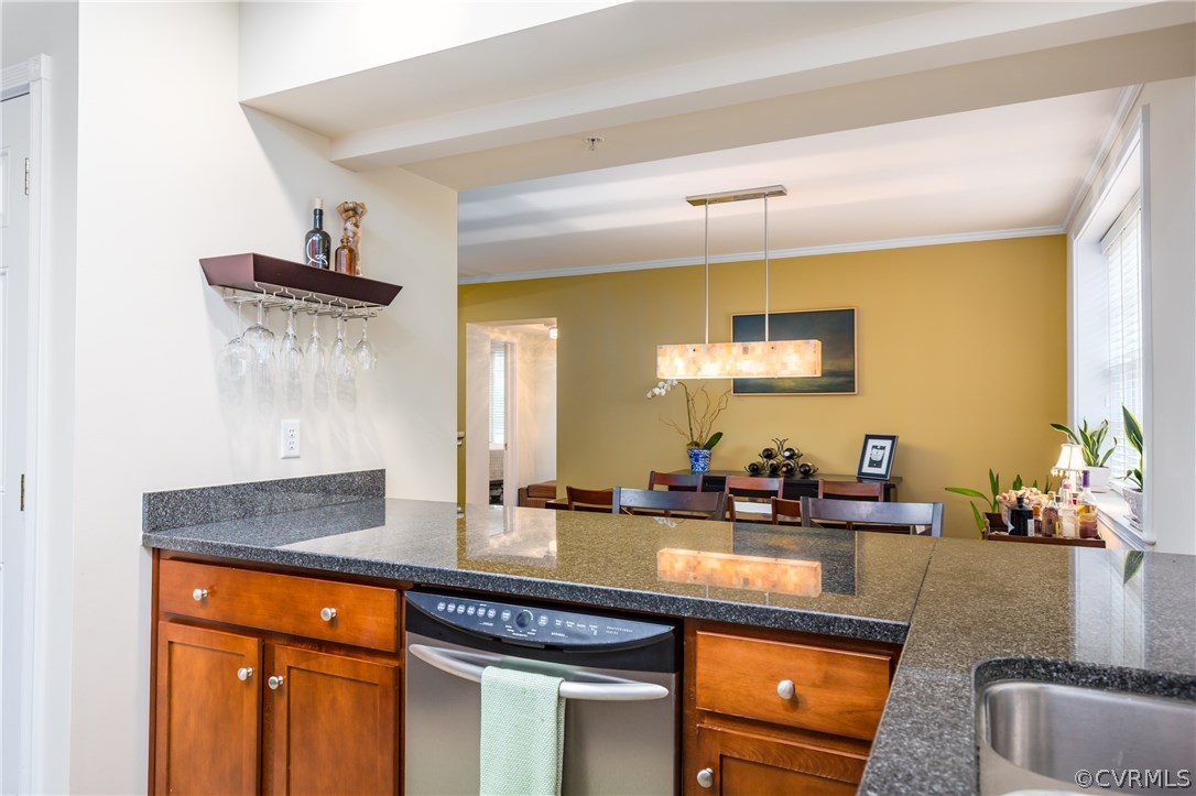 24 W Locke Ln Unit#U2