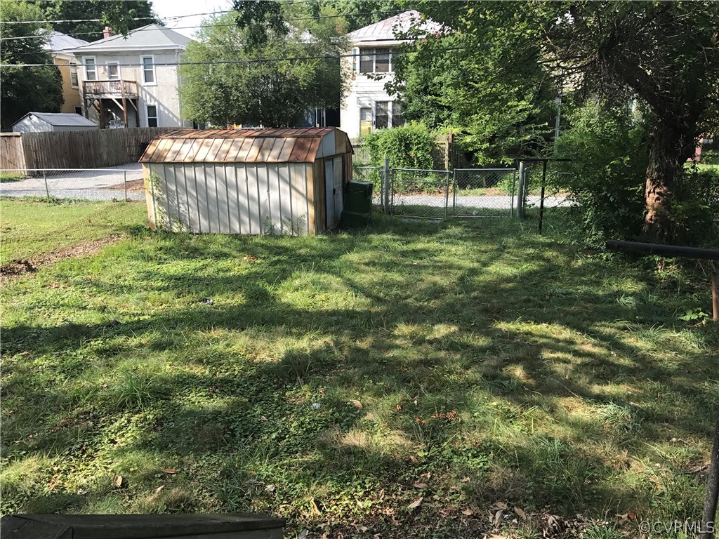 736 Arnold Ave