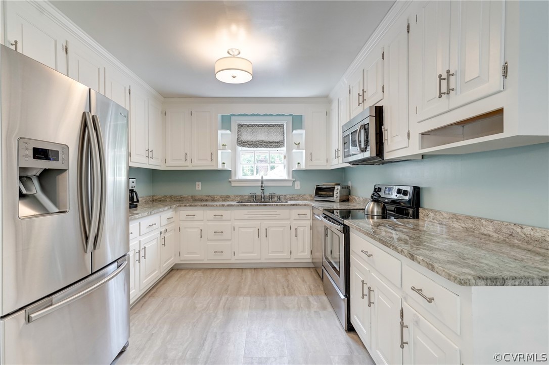 3421 Kenmore Rd