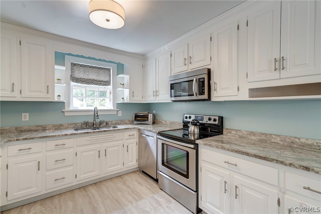 3421 Kenmore Rd