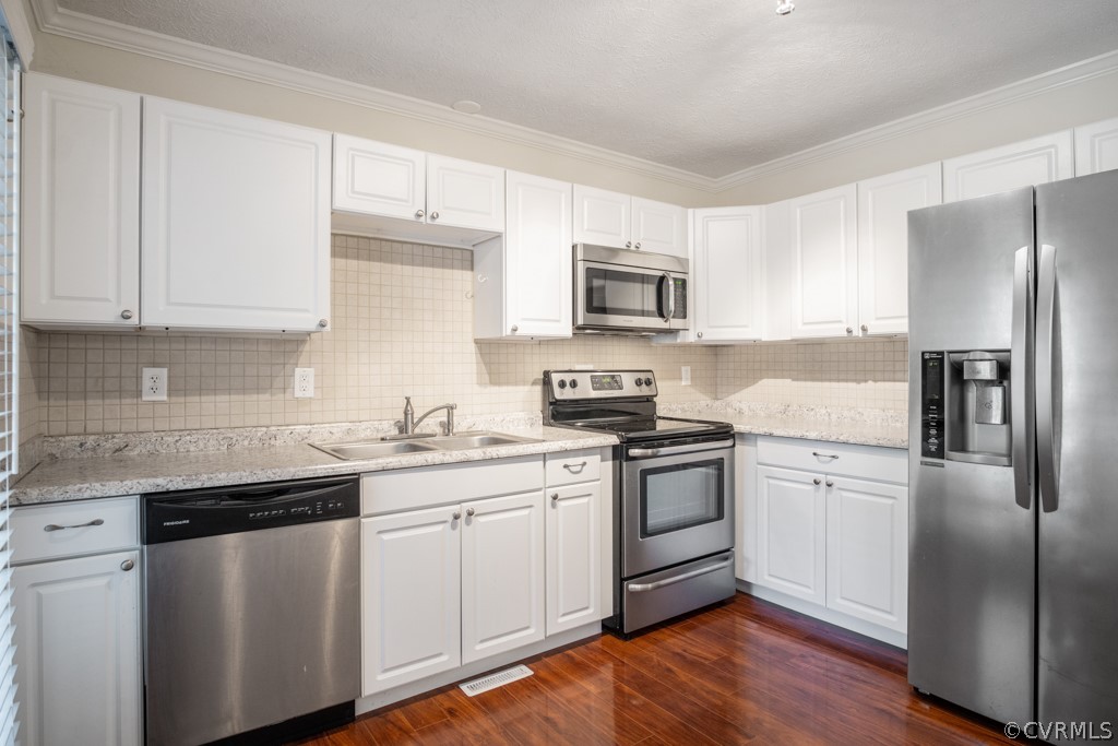 1422 Southbury Ave