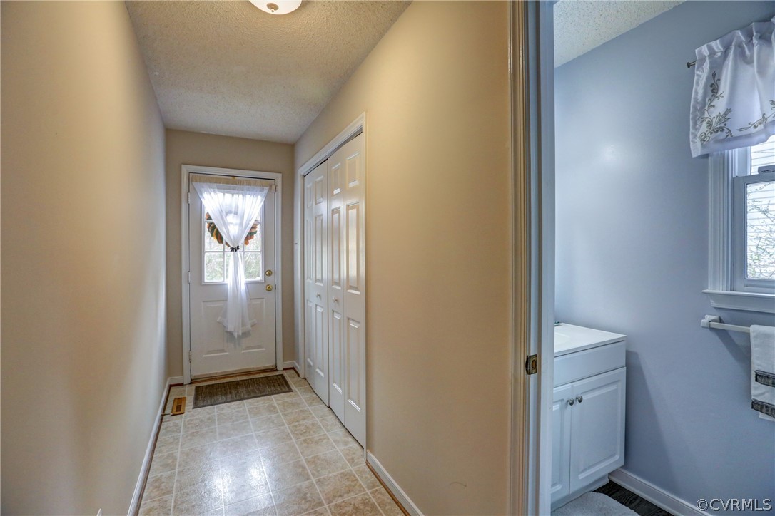10424 White Rabbit Rd