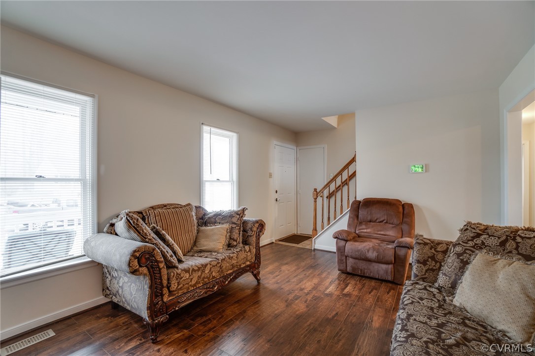 7217 Pineleaf Dr