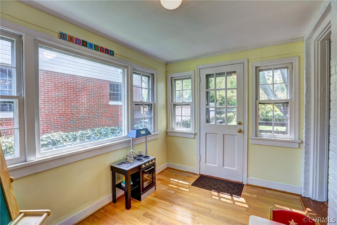 2417 Kenmore Rd