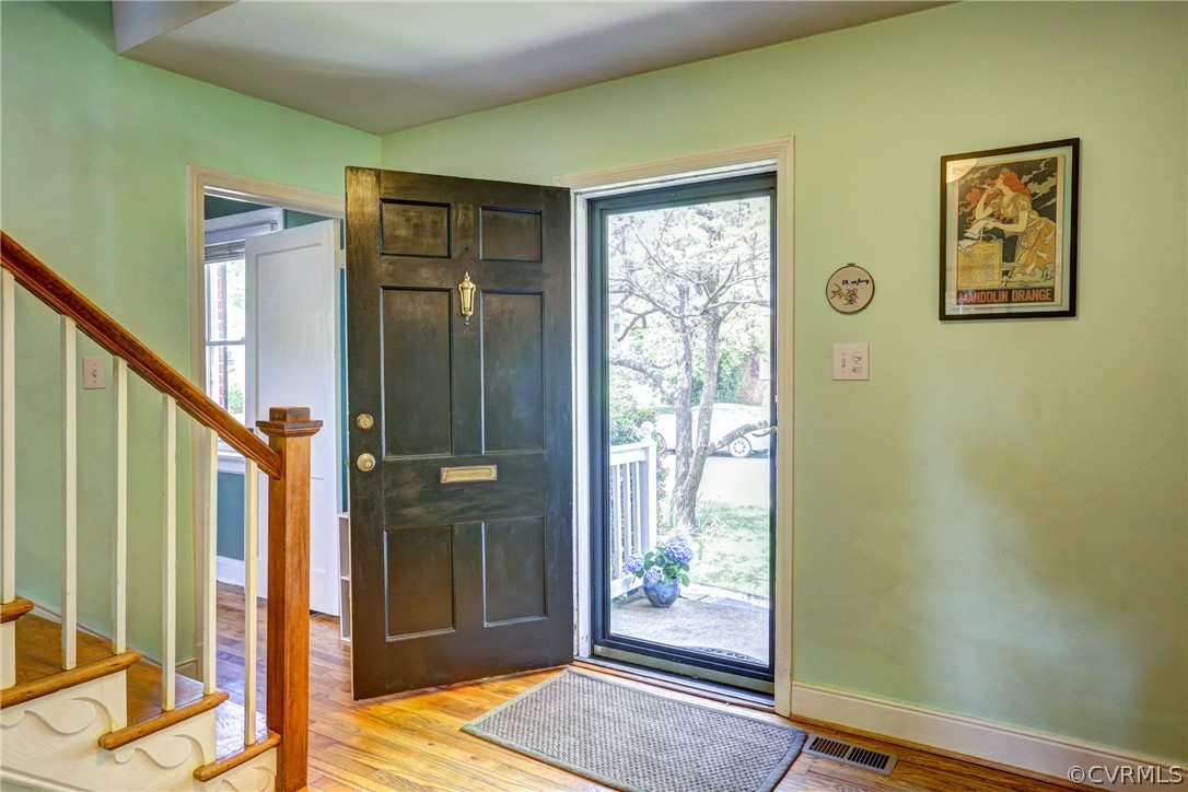 2417 Kenmore Rd