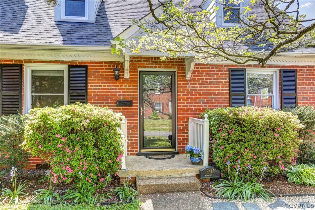 2417 Kenmore Rd