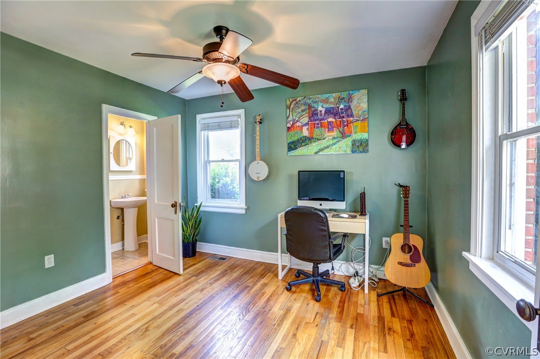 2417 Kenmore Rd