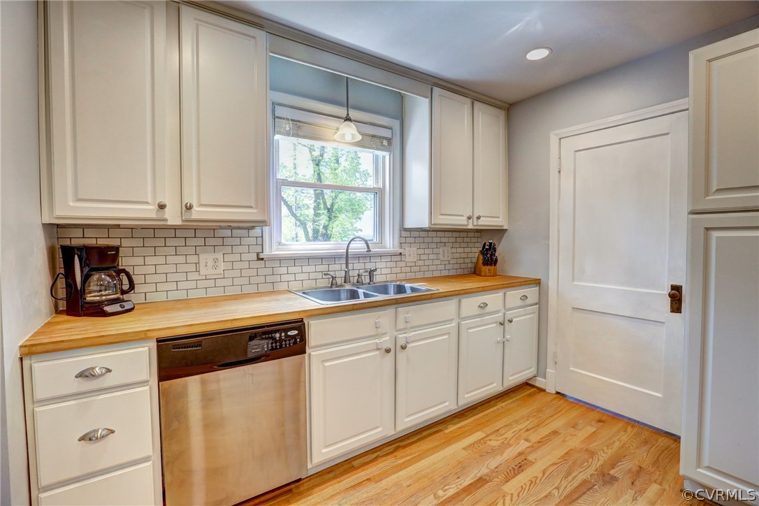2417 Kenmore Rd