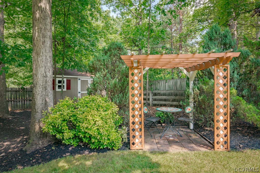 1322 Walton Bluff Ter