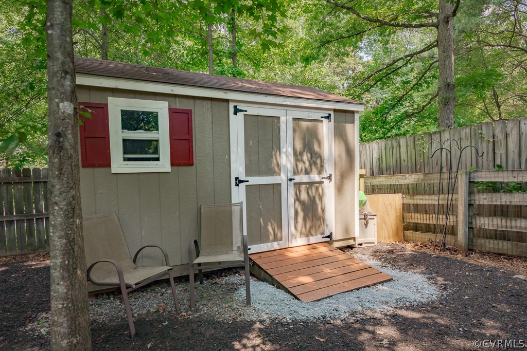 1322 Walton Bluff Ter