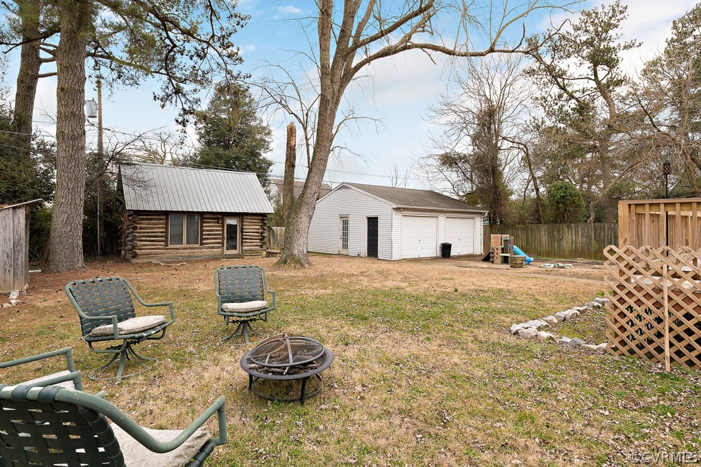 1519 Glenside Dr