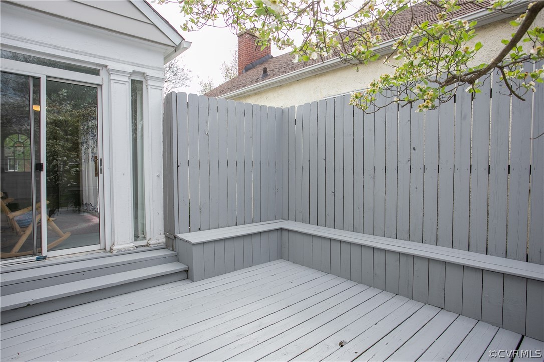 1210 Amherst Ave