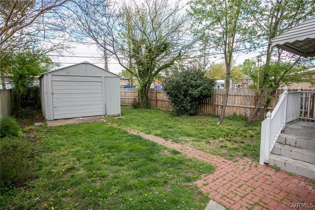 1210 Amherst Ave