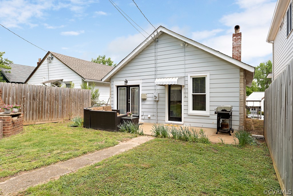 3309 Rosewood Ave