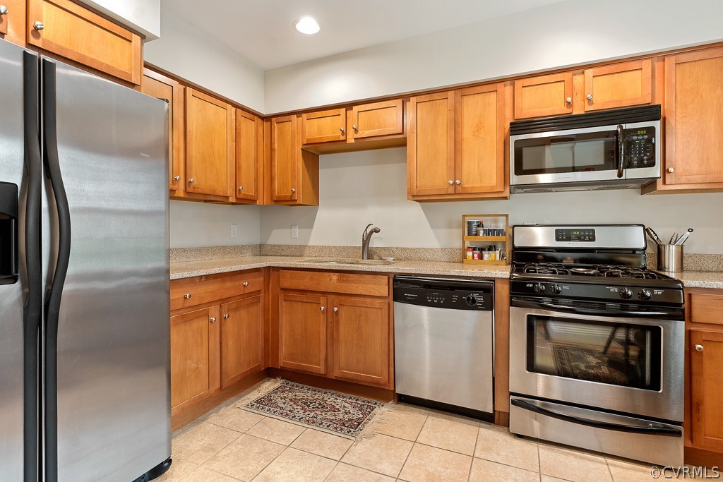 45 E Lock Ln Unit#U4