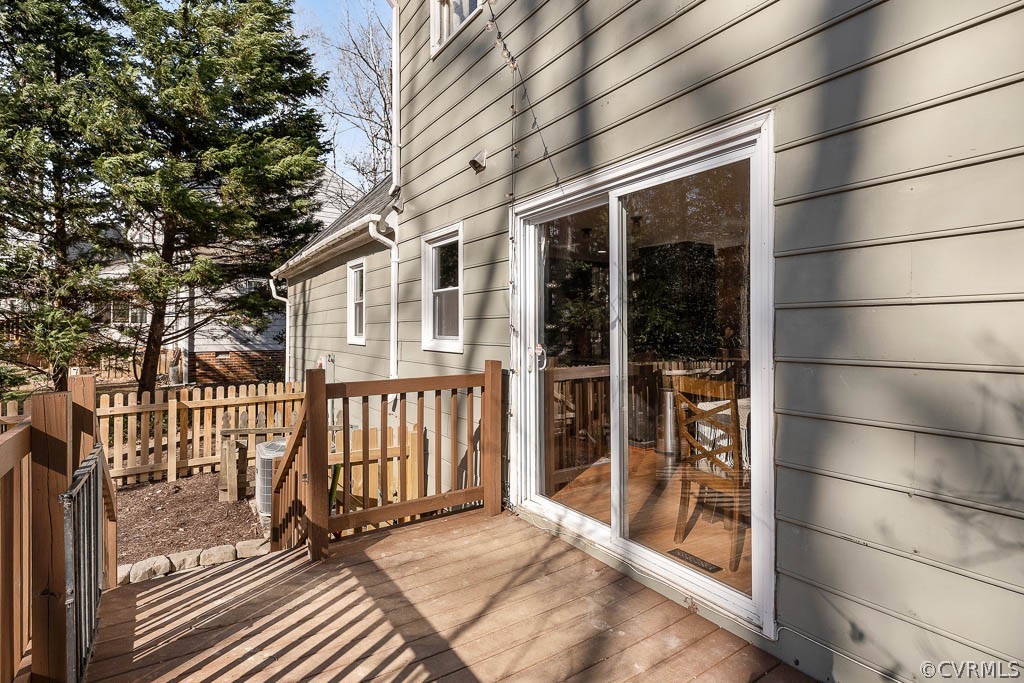 5806 Oak Knoll Rd