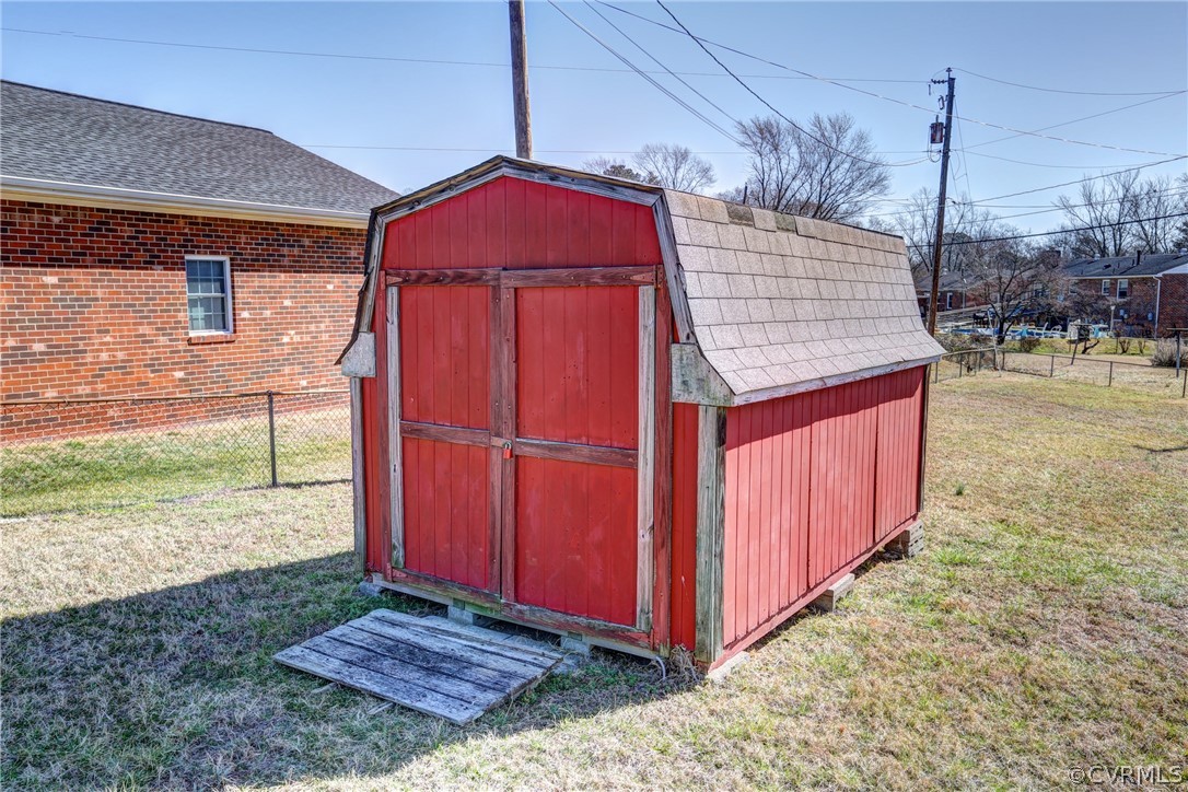357 Waxwing Dr